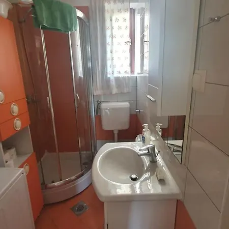 Fras - 4 Person Apartamento Premantura